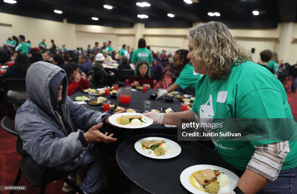 Oakland, CA Hosts Early Thanksgiving Dinner For The Needy