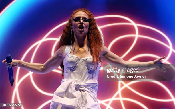 Jess Singer Jess Glynne Photos and Premium High Res Pictures - Getty Images