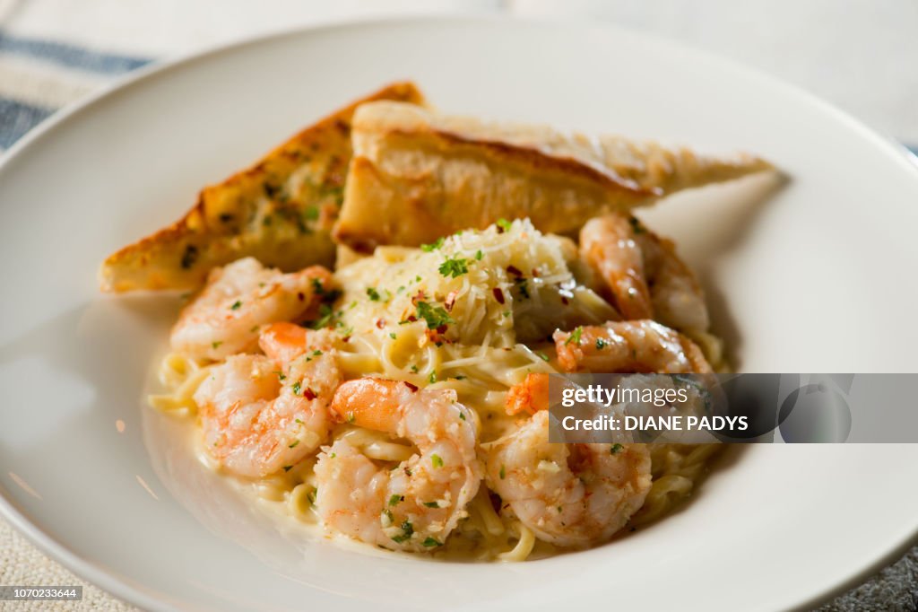 Beef Nachos, Beef Wellington, Chicken marsala, Chicken Mole, Clam Chowder, Pasta Alfredo with Shrimp, and Shrimp Fajitas