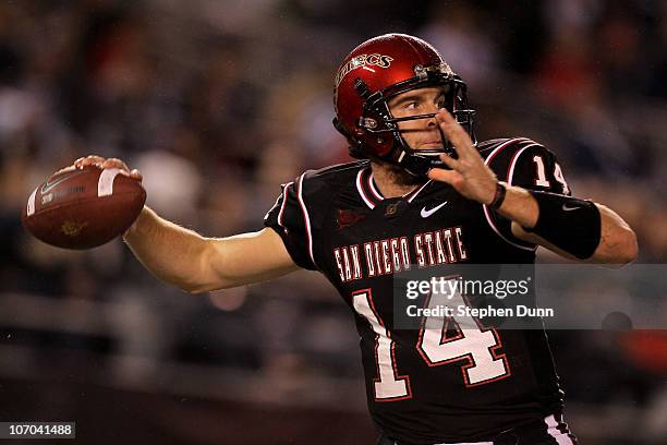 Quarterback Ryan Lindley of the San Diego State Aztecs throws a pass against the Utah Utes at Qualcomm Stadium on November 20, 2010 in San Diego,...