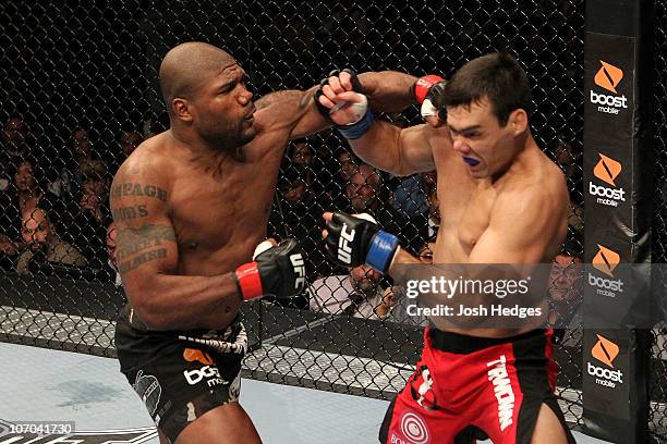 Quinton 'Rampage' Jackson Lyoto 'The Dragon' Machida during their Light Heavyweight bout part of UFC 123 at the Palace of Auburn Hills on November...
