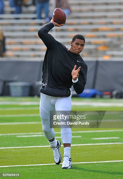 Quarterback Terrell Pryor of the Ohio State Buckeyes warms up before the taking on the University of Iowa Hawkeyes at Kinnick Stadium on November 20,...