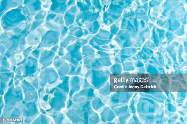 rippled water - water surface fotografías e imágenes de stock