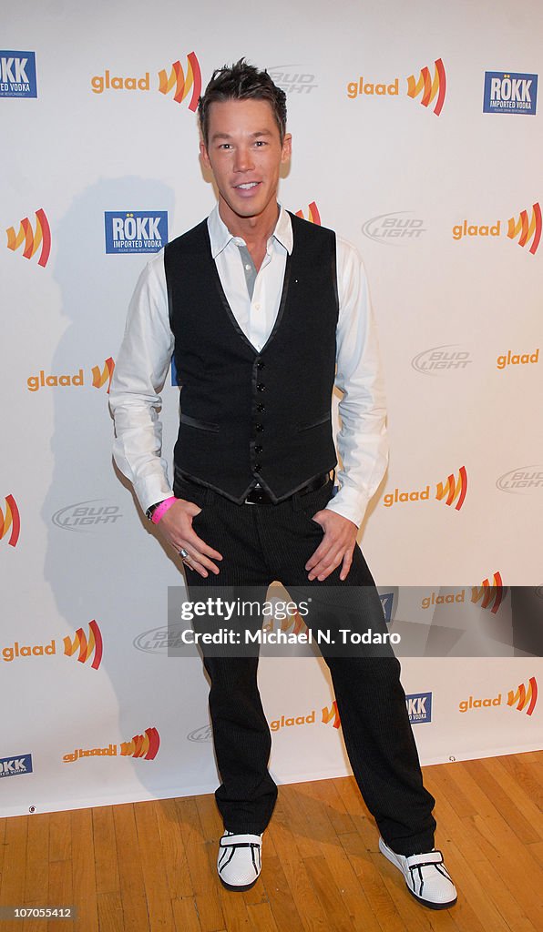 9th Annual GLAAD OUTAuction