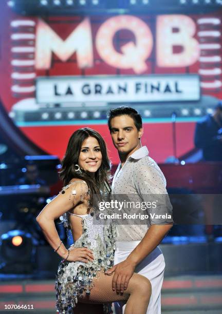 Jackie Guerrido and Vadhir Derbez attends the grand finale of Univision's Mira Quien Baila at Greenwich Studios on November 21, 2010 in Miami,...