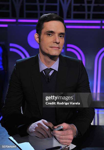 Horacio Villalobos attends the grand finale of Univision's Mira Quien Baila at Greenwich Studios on November 21, 2010 in Miami, Florida.