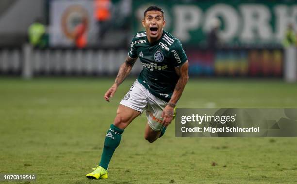 Dudu of Palmeiras celebrates after scoring the third goal of his team during a match between Palmeiras and America MG at Allianz Parque on November...