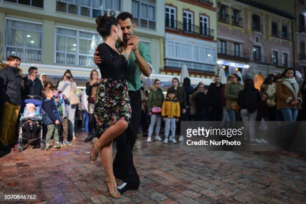 Natasha and Alfredo from Argentina perform Argentine tango on Malaga's Larios Street, during the Christmas Season 2018. On Sunday, December 9 in...