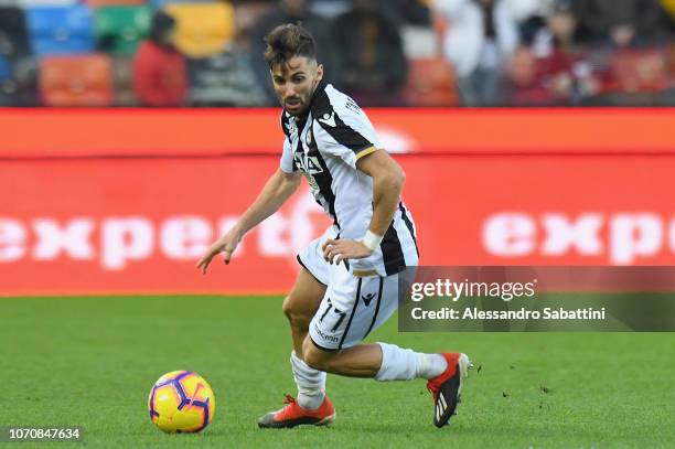 Marco D'Alessandro of Udinese Calcio in action during the Serie A match between Udinese and Atalanta BC at Stadio Friuli on December 9, 2018 in...