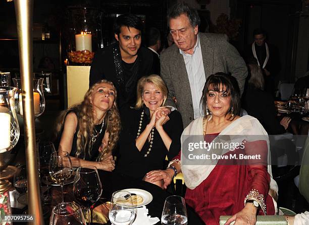 Franca Sozzani, Pablo Ganguli, Lady Lynn de Rothschild, Stephen Frears and Nadira Naipaul attend the Liberatum dinner hosted by Ella Krasner in...