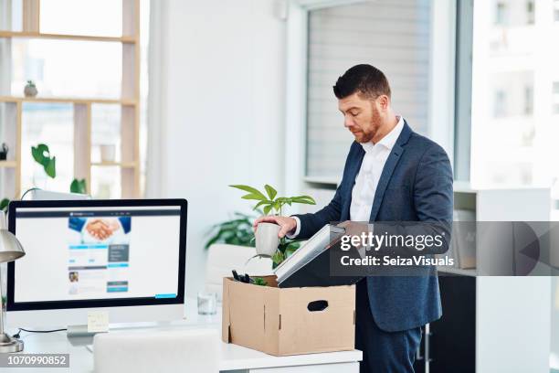 his time here has come to an end - leaving job with box stock pictures, royalty-free photos & images