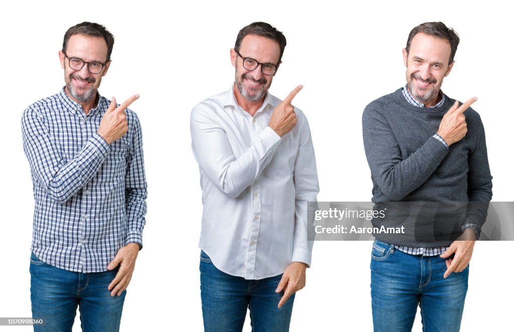 Collage der hübschen senior Geschäftsmann über weißem isoliert Hintergrund fröhlich mit einem Lächeln Gesicht mit Hand und Finger bis zu der Seite mit glücklichen und natürlichen Gesichtsausdruck zeigen