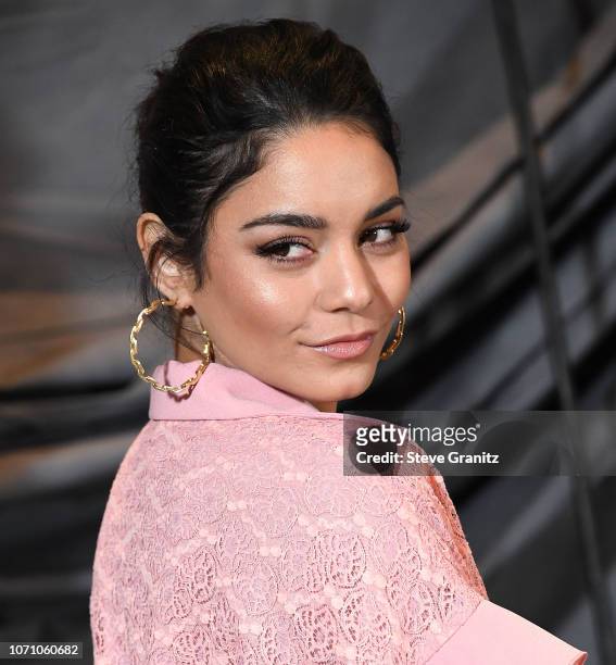 Vanessa Hudgens Posed Photos and Premium High Res Pictures - Getty Images
