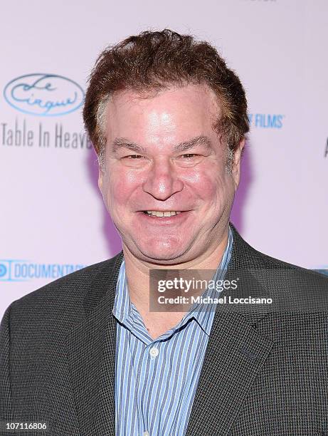 Actor Robert Wuhl attends the New York celebration of the HBO documentary "Le Cirque: A Table In Heaven" at Le Cirque on December 3, 2008 in New York...