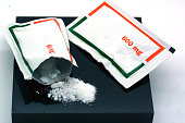 Envelopes of medicament powder type anti-inflammatory and analgesic