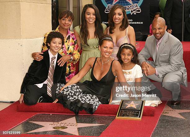 Vanessa Williams, children and brother Chris Williams