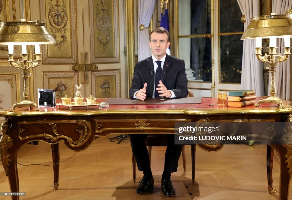 TOPSHOT-FRANCE-GOVERNMENT-POLITICS-SOCIAL