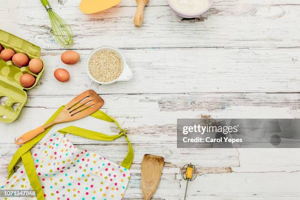 cook ingredient and items.top view - bovenste deel stockfoto's en -beelden