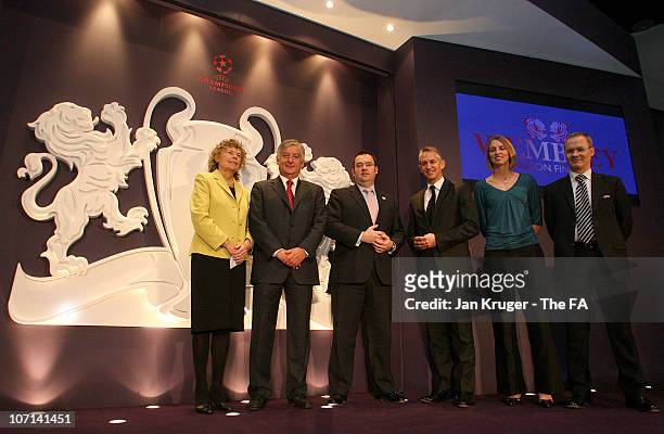 Kate Hoey, City of London, David Bernstein, Chairman of Wembley, Alex Horne, General Secretary of The FA, Gary Lineker, Champions League 2011...