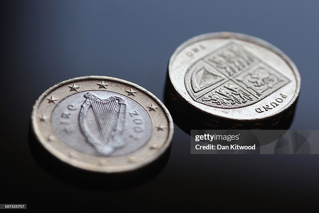 The Euro Comes Under Increasing Pressure