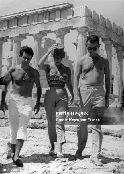 Liz Taylor and her husband Eddie Fisher visiting the Parthenon in the 1960s, in Athens, Greece.