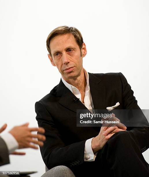Nick@night The Fashion Pioneers Series With Nick Knight Photos and Premium High ...