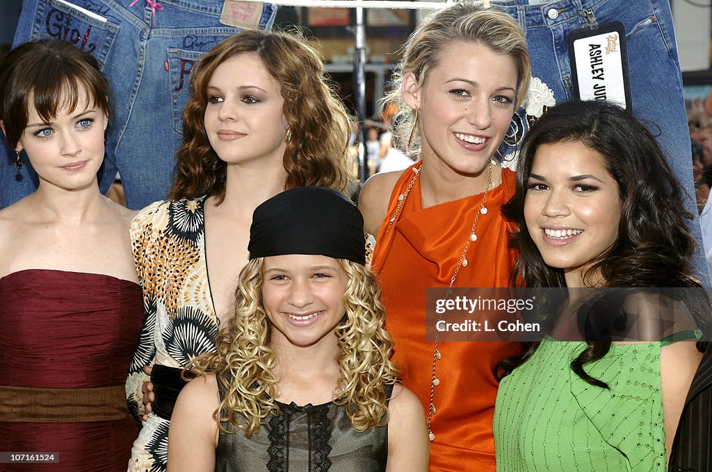 Alexis Bledel, Amber Tamblyn, Blake Lively, America Ferrera and