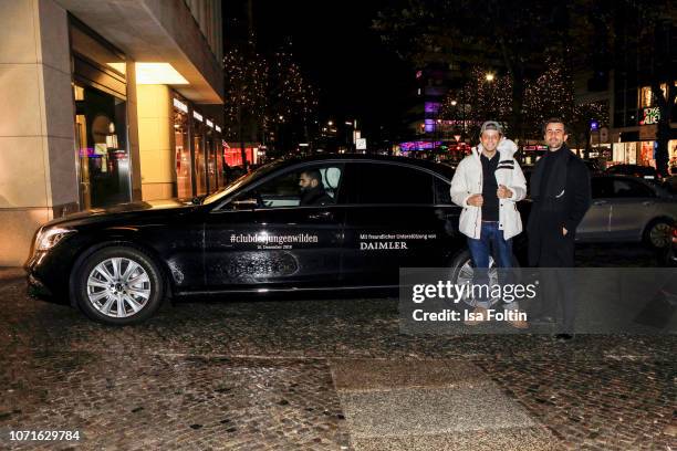 David Kurt Karl Roth and Carl Jakob Haupt alias Dandy Diary during the event 'Fecht-Olympiasiegerin fliegt mit Daimler Kunstflugass Revanche beim...