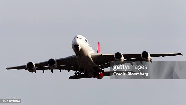 Qf31 Pictures and Photos - Getty Images