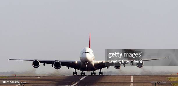 Qf31 Pictures and Photos - Getty Images