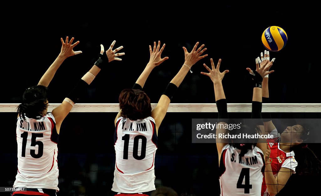 16th Asian Games - Day 15: Volleyball  -  South Korea v China