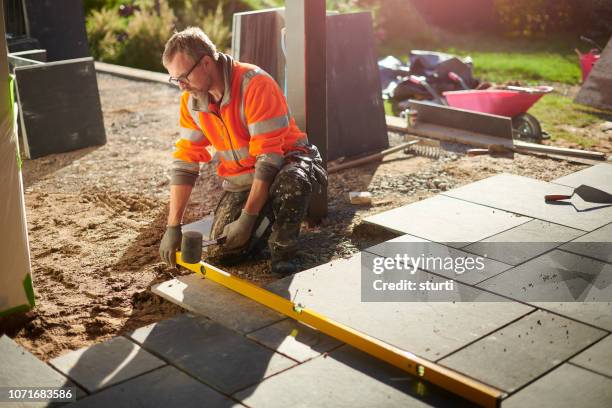 om en uteplats i skiffer - brick layer bildbanksfoton och bilder