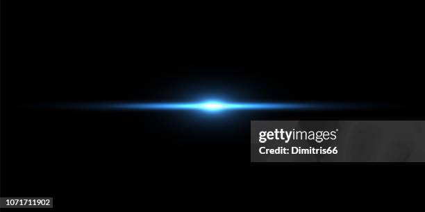 ilustrações de stock, clip art, desenhos animados e ícones de blue light beam on black background - equipamento de iluminação