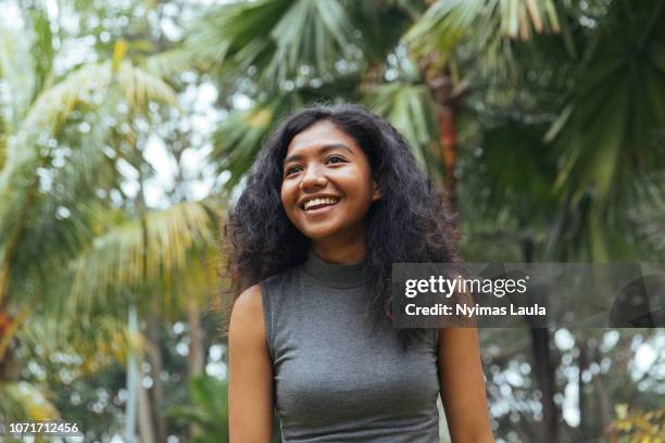 Java Young Women 33,926 Java Lady Stock Photos, High-Res Pictures, and Images - Getty Images