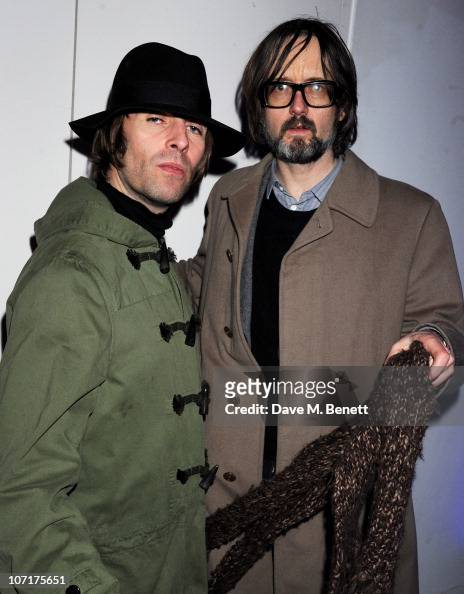 Liam Gallagher and Jarvis Cocker at the Wyld bar Primal Scream after ...