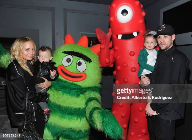 Personality Nicole Richie, son Sparrow Madden, musician Joel Madden and daughter Harlow Madden attend Yo Gabba Gabba! Live! There's A Party In My...