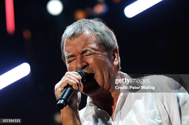 Ian Gillan of Deep Purple performs on stage at the Grugahalle on November 28, 2010 in Essen, Germany.