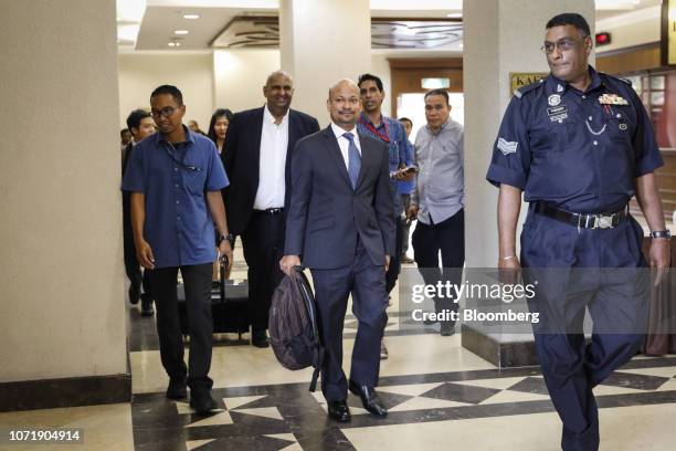 Arul Kanda, former president of 1Malaysia Development Bhd. , center, leaves the Kuala Lumpur Courts Complex in Kuala Lumpur, Malaysia, on Wednesday,...