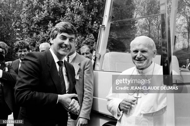 Pope John Paul II meets Dutch prime Minister Ruud Lubbers on May 13,1985 at The Hague during his travel to Netherlands.