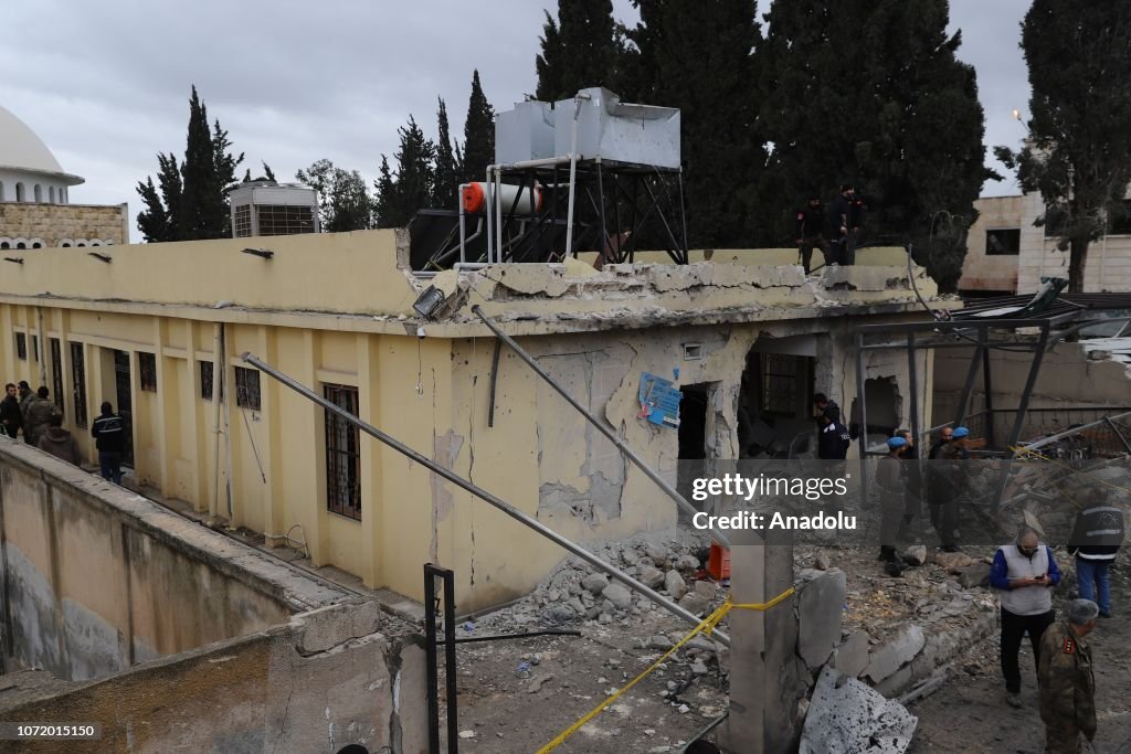 Car bombing kills 1, injures dozens in Syrias Azaz