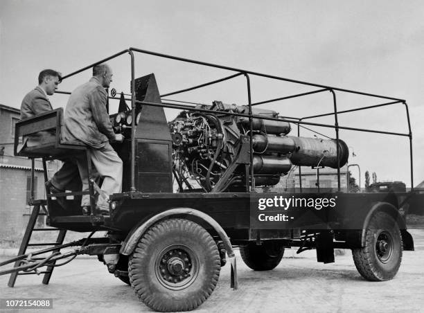 Propolsion Engineer 402 Propulsion Engineer Stock Photos, High-Res Pictures, and Images ...