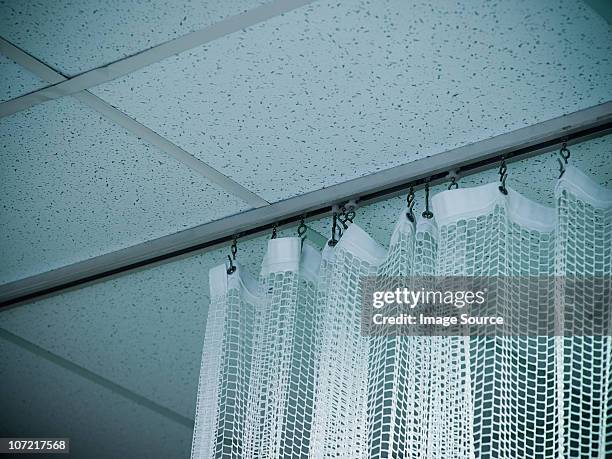hospital de cortina - wire mesh fotografías e imágenes de stock