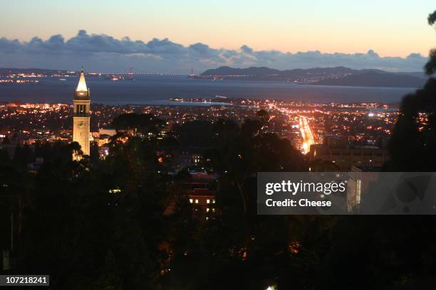 bay area at dusk - berkley fotografías e imágenes de stock