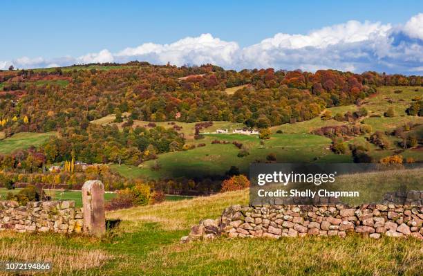 tranquil rural scene, peak district, derbyshire - northamptonshire imagens e fotografias de stock