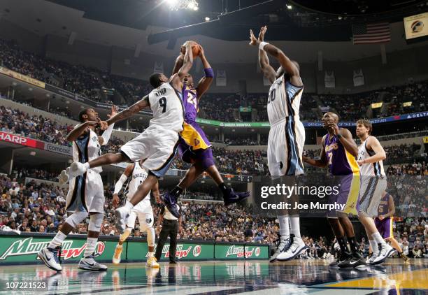 Tony Allen of the Memphis Grizzlies attempts to block a shot by Kobe Bryant of the Los Angeles Lakers on November 30, 2010 at FedExForum in Memphis,...