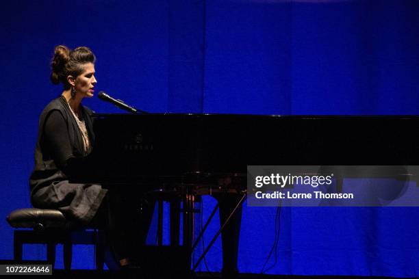 Imogen Heap Photos and Premium High Res Pictures - Getty Images