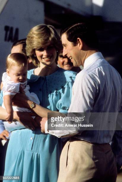 Princess Diana Visit Alice Springs Photos and Premium High Res Pictures ...