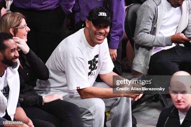 LaVar Ball attends a basketball game between the Los Angeles Lakers and the Orlando Magic at Staples Center on November 25, 2018 in Los Angeles,...