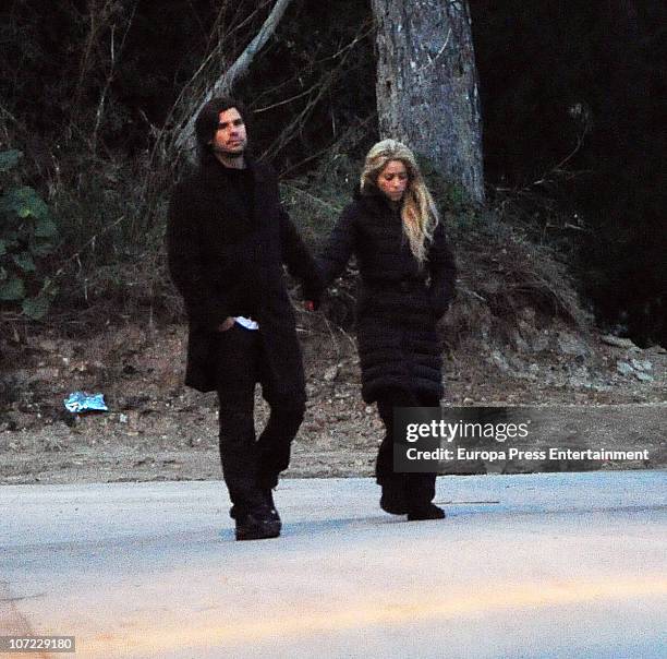 Singer Shakira and Antonio De La Rua are seen sighting on November 25, 2010 in Barcelona, Spain.