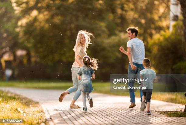 Parents Rushing Kids Kid Running Away From Parent Photos and Premium High Res Pictures ...